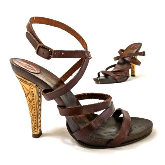 Stephane de Raucourt Strappy Wooden Heels - Picture 3 of 9